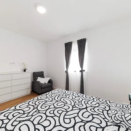 Three-bedroom Dina *