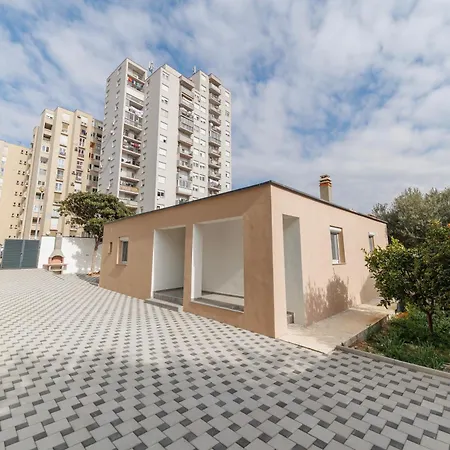 Three-bedroom Dina