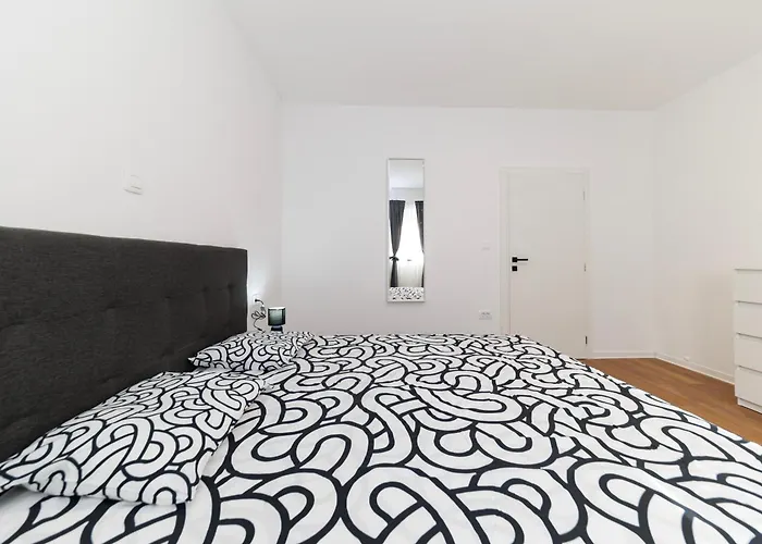 Three-bedroom Dina