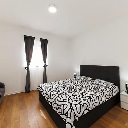 Daire Three-bedroom Dina *