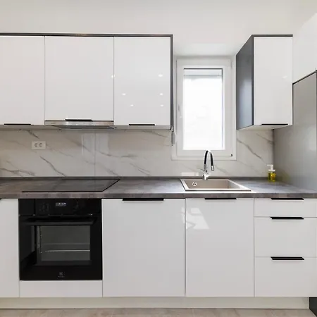 Three-bedroom Dina Apartment Zadar