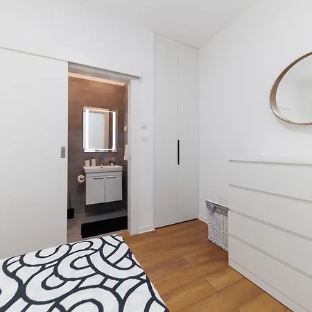 Apartment Three-bedroom Dina