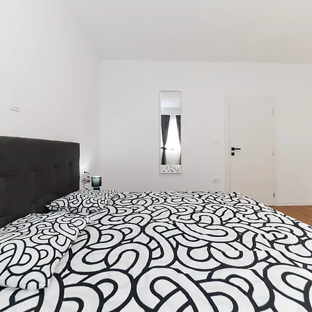 Three-bedroom Dina