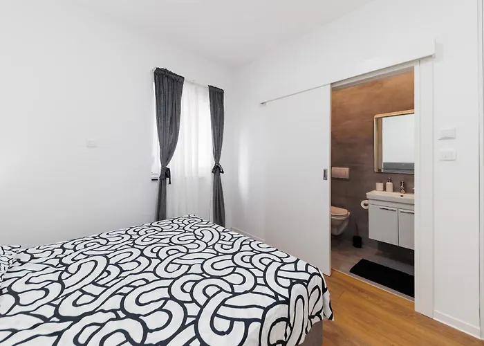 公寓 Three-bedroom Dina 扎达尔